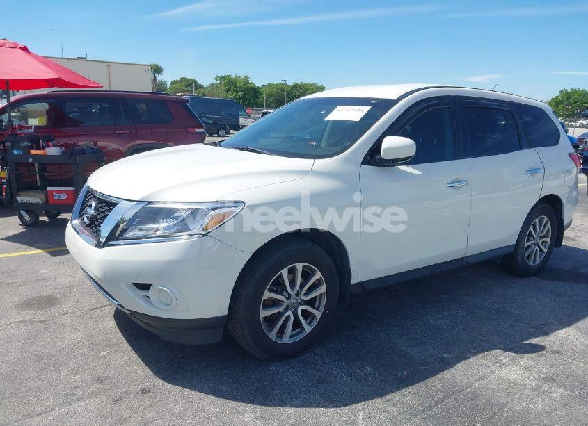 Photo 2 of 2013 Nissan Pathfinder S (VIN 5N1AR2MN2DC658057)