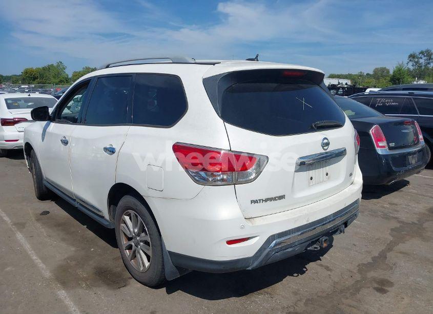 Photo 3 of 2013 Nissan Pathfinder SL (VIN 5N1AR2MN2DC675229)