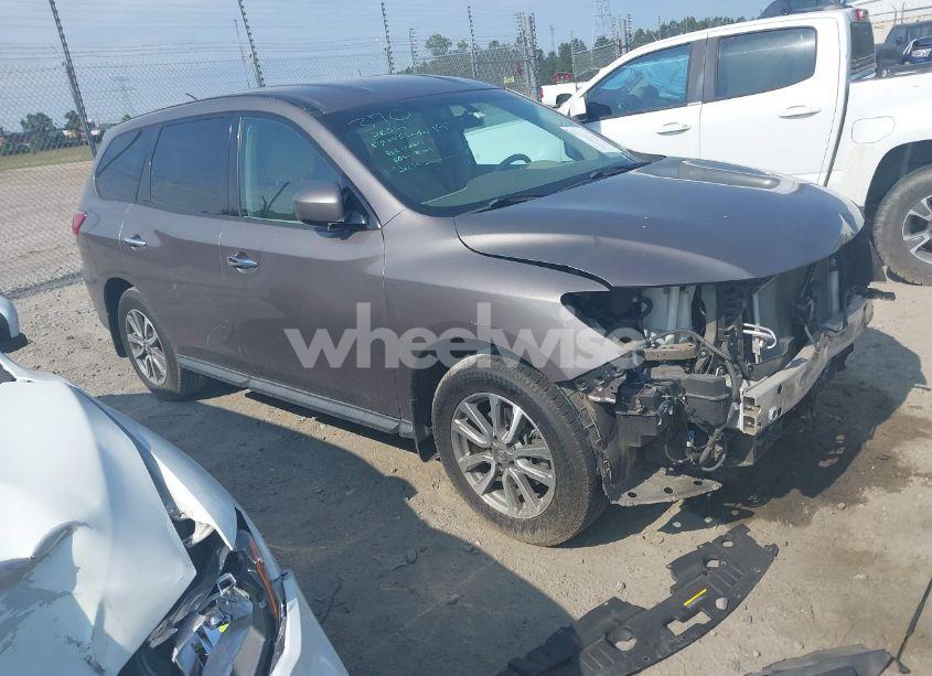 2014 Nissan Pathfinder S (VIN 5N1AR2MN2EC619650) main photo