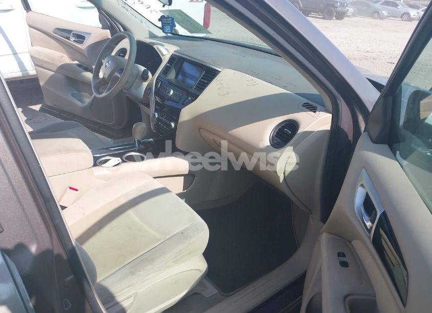 Photo 5 of 2014 Nissan Pathfinder S (VIN 5N1AR2MN2EC619650)