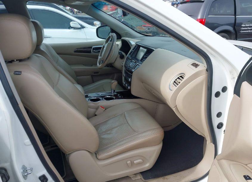 Photo 5 of 2014 Nissan Pathfinder PLATINUM (VIN 5N1AR2MN2EC637775)