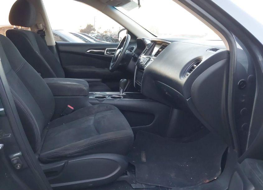 Photo 5 of 2014 Nissan Pathfinder S (VIN 5N1AR2MN2EC639526)