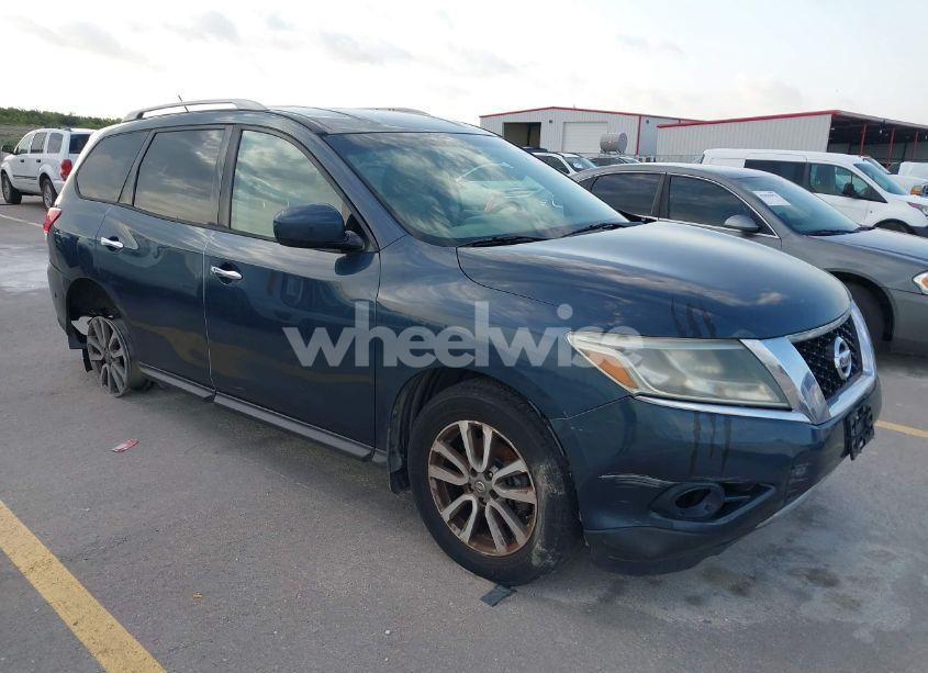2014 Nissan Pathfinder SV (VIN 5N1AR2MN2EC676155) main photo