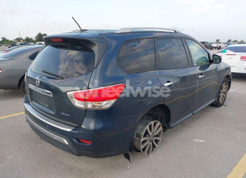 Photo 4 of 2014 Nissan Pathfinder SV (VIN 5N1AR2MN2EC676155)