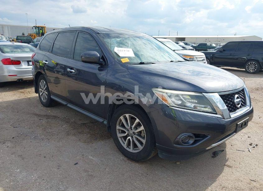 2014 Nissan Pathfinder S (VIN 5N1AR2MN2EC684188) main photo