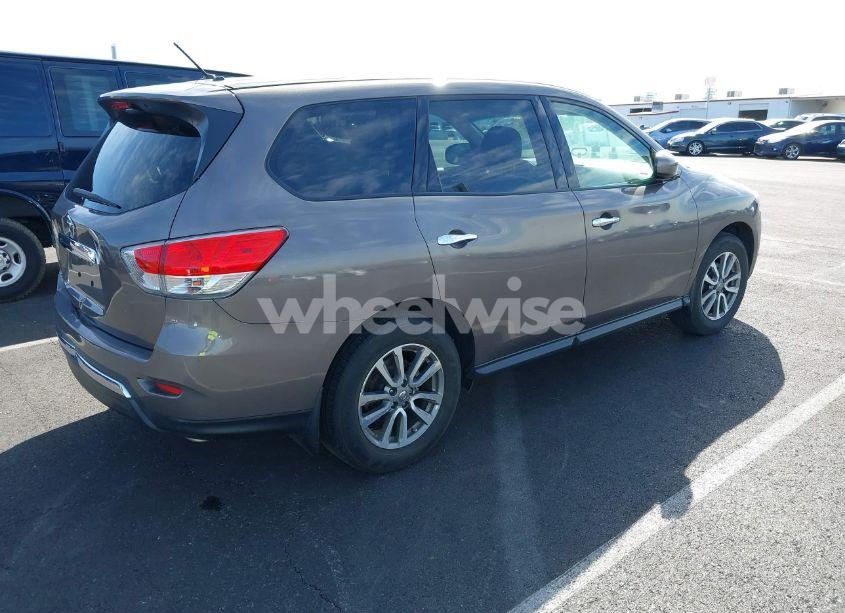 Photo 4 of 2014 Nissan Pathfinder S (VIN 5N1AR2MN2EC710546)