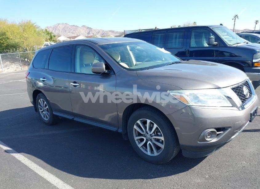 Photo 6 of 2014 Nissan Pathfinder S (VIN 5N1AR2MN2EC710546)