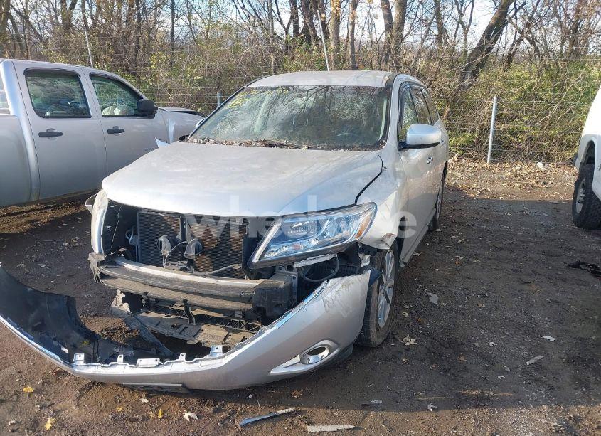 Photo 2 of 2014 Nissan Pathfinder PLATINUM/S/SL/SV (VIN 5N1AR2MN2EC717156)