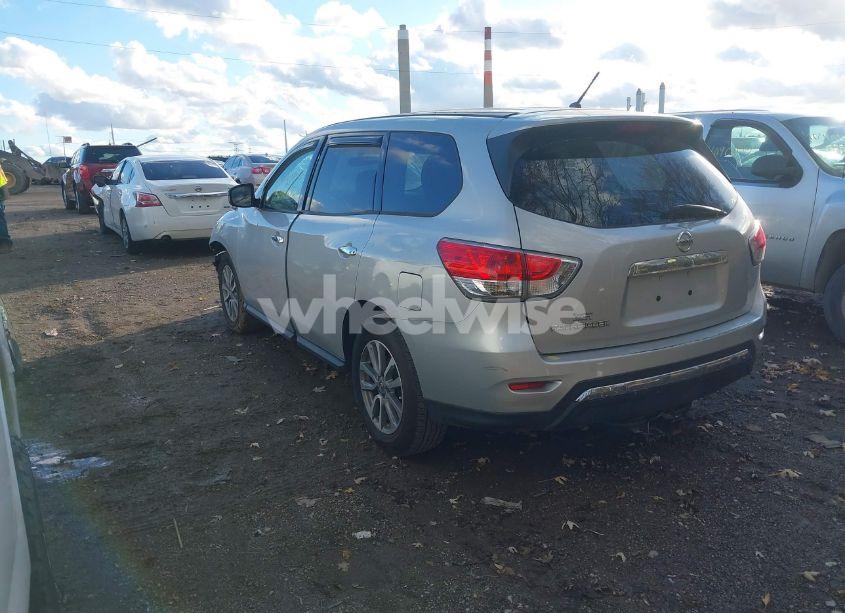 Photo 3 of 2014 Nissan Pathfinder PLATINUM/S/SL/SV (VIN 5N1AR2MN2EC717156)