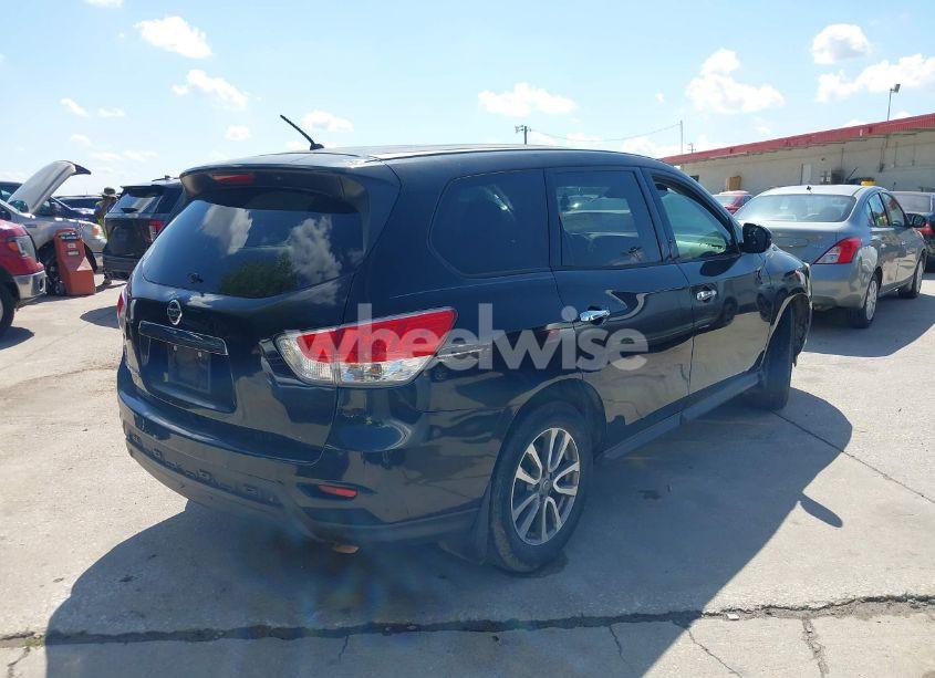 Photo 13 of 2015 Nissan Pathfinder S (VIN 5N1AR2MN2FC642105)