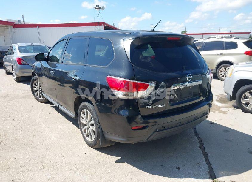 Photo 3 of 2015 Nissan Pathfinder S (VIN 5N1AR2MN2FC642105)