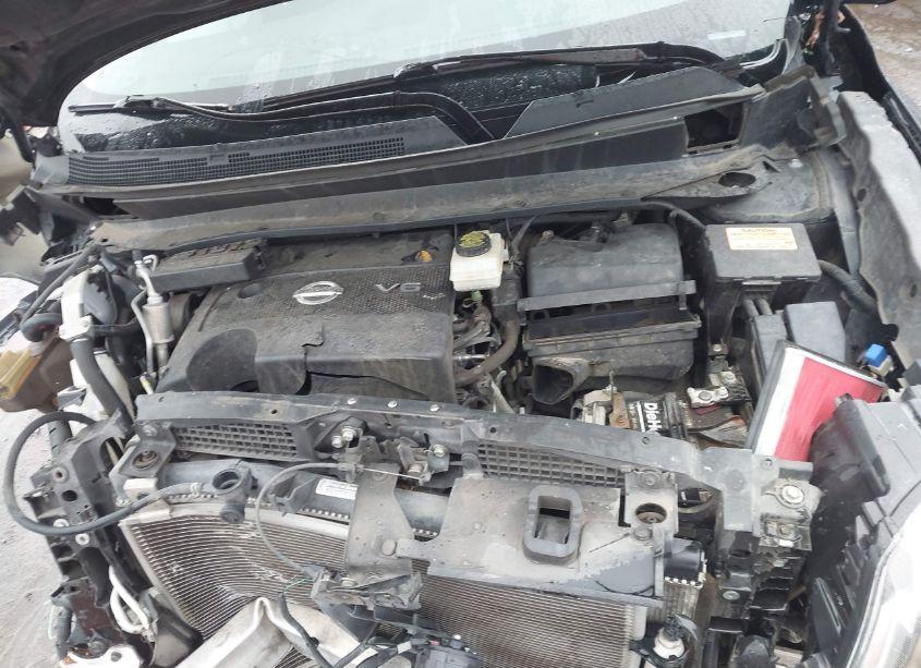 Photo 10 of 2015 Nissan Pathfinder SV (VIN 5N1AR2MN2FC645201)