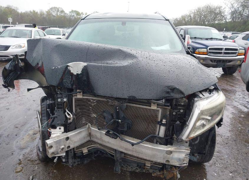 Photo 13 of 2015 Nissan Pathfinder SV (VIN 5N1AR2MN2FC645201)