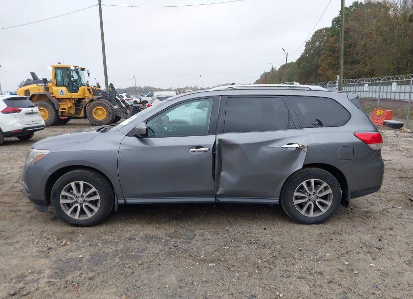 Photo 14 of 2015 Nissan Pathfinder S (VIN 5N1AR2MN2FC651953)