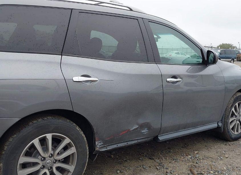 Photo 17 of 2015 Nissan Pathfinder S (VIN 5N1AR2MN2FC651953)