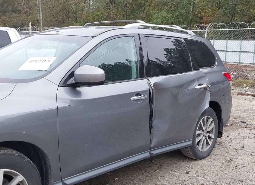 Photo 6 of 2015 Nissan Pathfinder S (VIN 5N1AR2MN2FC651953)