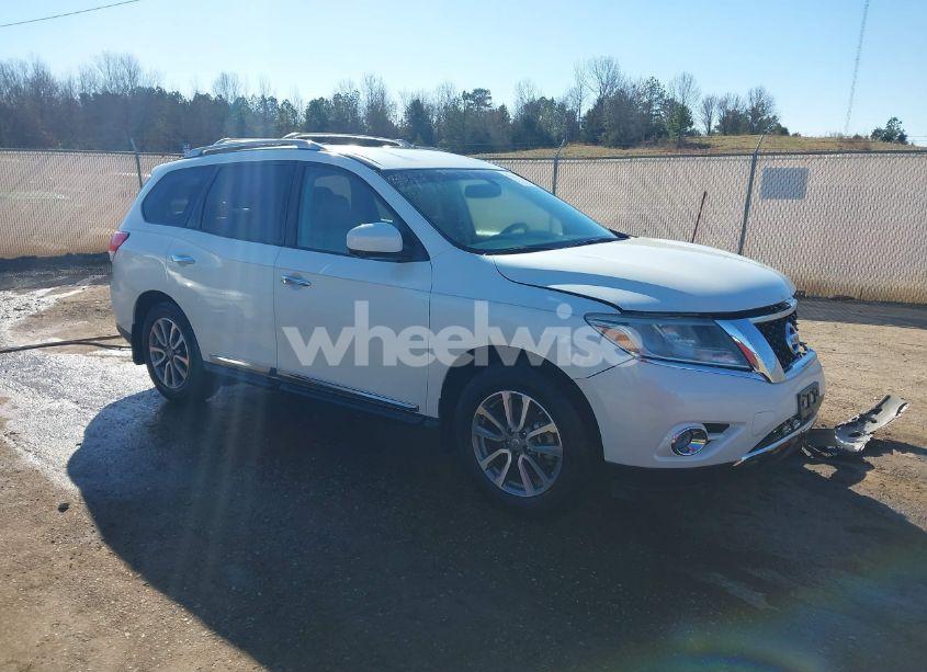 2015 Nissan Pathfinder SL (VIN 5N1AR2MN2FC653914) main photo