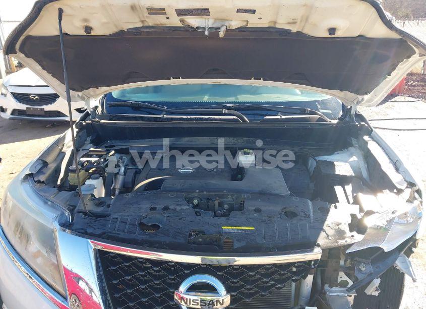 Photo 10 of 2015 Nissan Pathfinder SL (VIN 5N1AR2MN2FC653914)