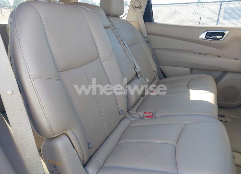 Photo 8 of 2015 Nissan Pathfinder SL (VIN 5N1AR2MN2FC653914)