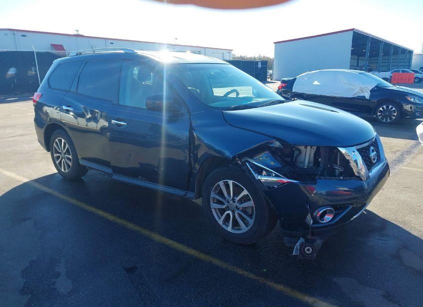 2015 Nissan Pathfinder PLATINUM/S/SL/SV (VIN 5N1AR2MN2FC669921) main photo