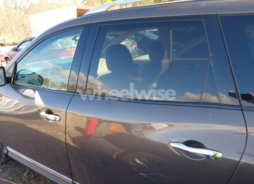Photo 14 of 2015 Nissan Pathfinder SL (VIN 5N1AR2MN2FC720690)