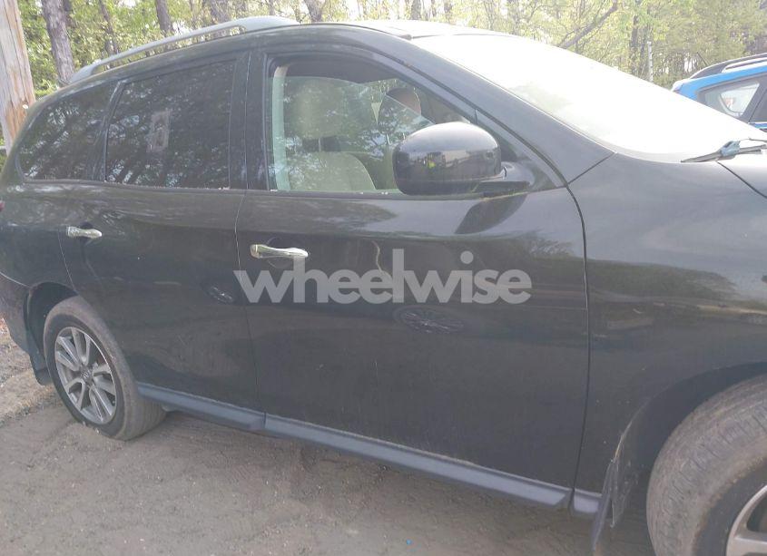 Photo 13 of 2015 Nissan Pathfinder S (VIN 5N1AR2MN2FC721337)