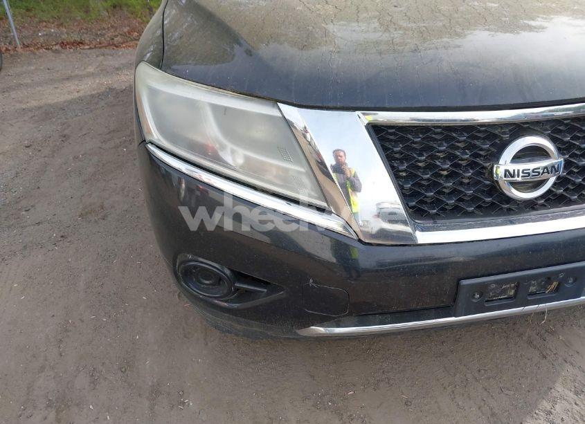 Photo 6 of 2015 Nissan Pathfinder S (VIN 5N1AR2MN2FC721337)
