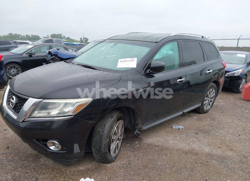 Photo 2 of 2016 Nissan Pathfinder PLATINUM/S/SL/SV (VIN 5N1AR2MN2GC600129)