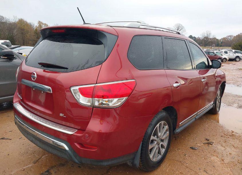 Photo 4 of 2016 Nissan Pathfinder SL (VIN 5N1AR2MN2GC605864)