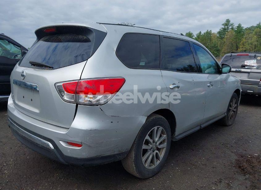Photo 4 of 2016 Nissan Pathfinder PLATINUM/S/SL/SV (VIN 5N1AR2MN2GC612023)