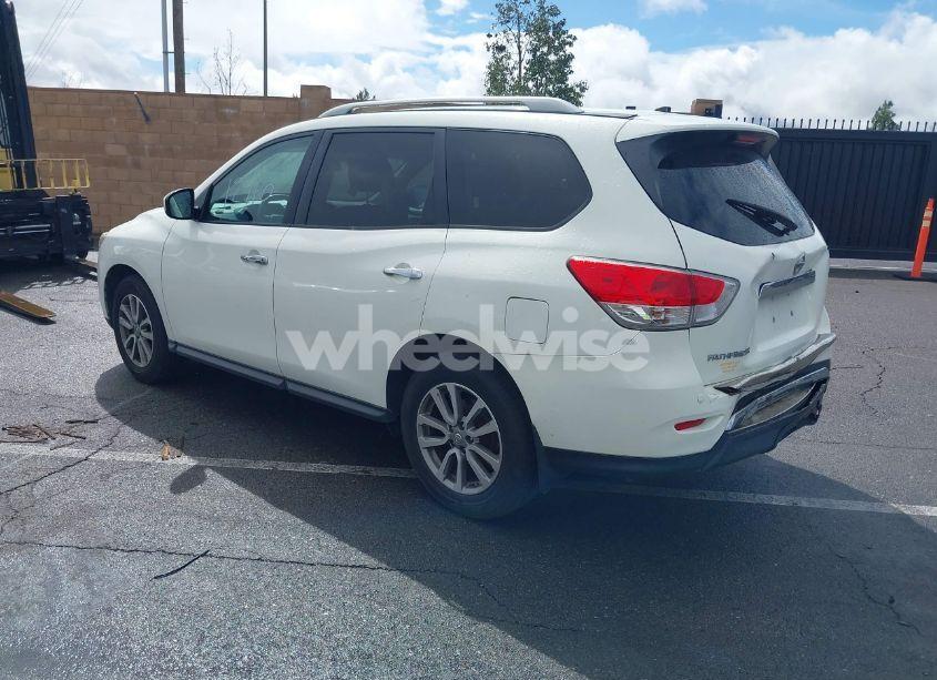 Photo 3 of 2016 Nissan Pathfinder S (VIN 5N1AR2MN2GC614905)