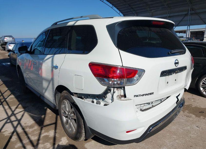 Photo 3 of 2016 Nissan Pathfinder S (VIN 5N1AR2MN2GC625600)