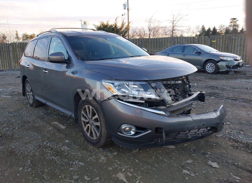 2016 Nissan Pathfinder SV (VIN 5N1AR2MN2GC666714) main photo