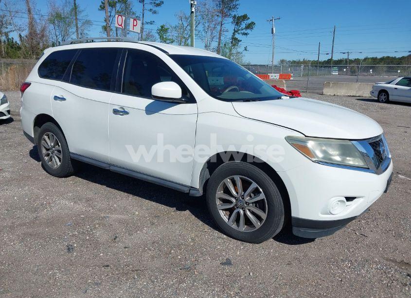 2013 Nissan Pathfinder SV (VIN 5N1AR2MN3DC645978) main photo