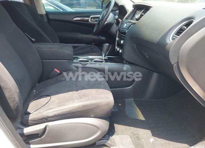 Photo 5 of 2013 Nissan Pathfinder SV (VIN 5N1AR2MN3DC653160)