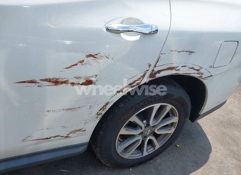 Photo 6 of 2013 Nissan Pathfinder SV (VIN 5N1AR2MN3DC653160)