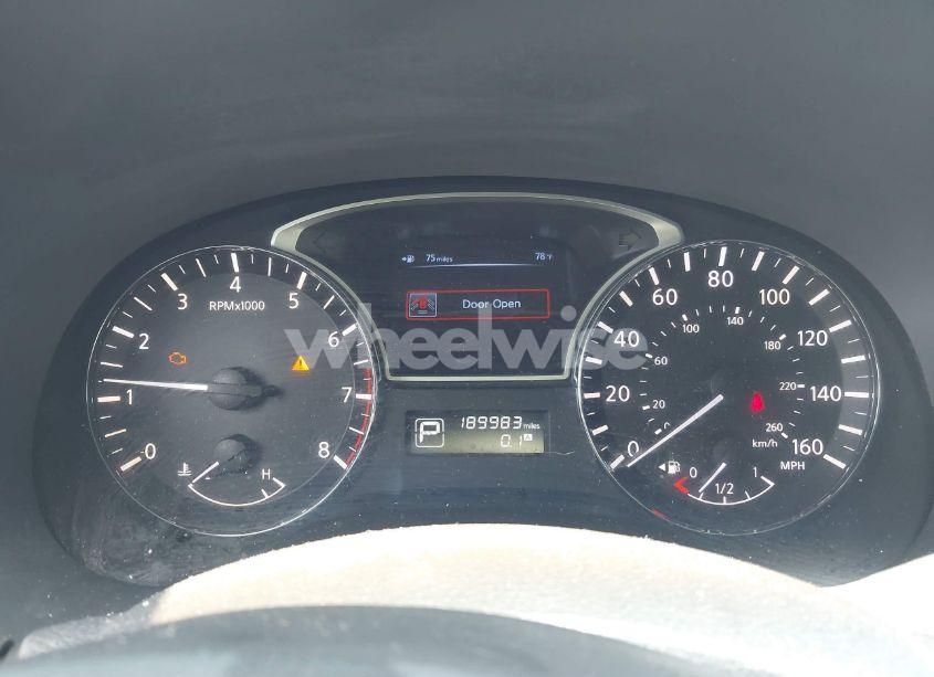 Photo 7 of 2013 Nissan Pathfinder SV (VIN 5N1AR2MN3DC653160)