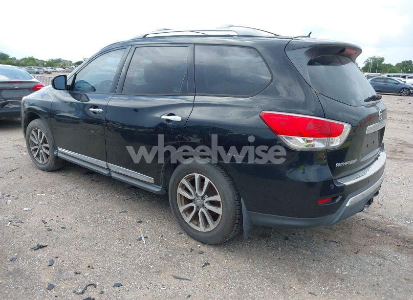 Photo 3 of 2013 Nissan Pathfinder SL (VIN 5N1AR2MN3DC675529)