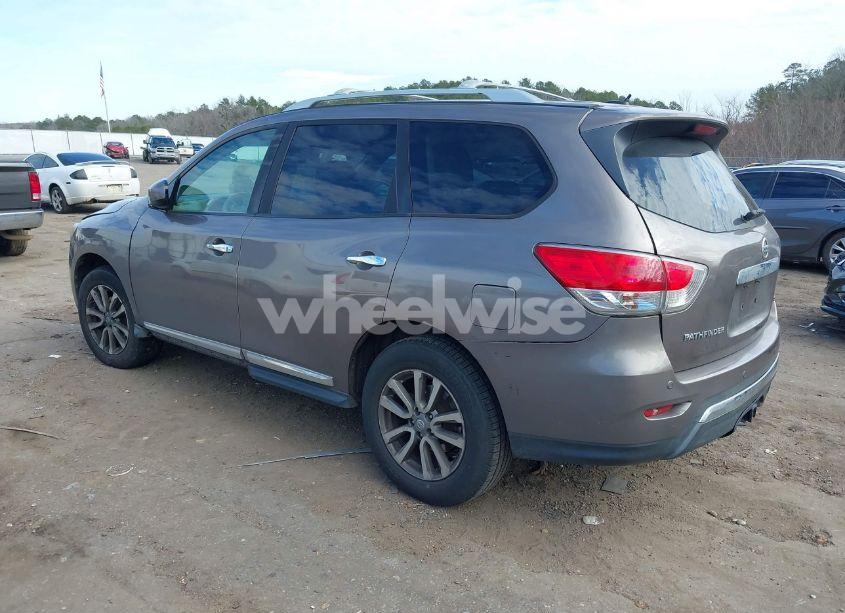 Photo 3 of 2013 Nissan Pathfinder SL (VIN 5N1AR2MN3DC682156)