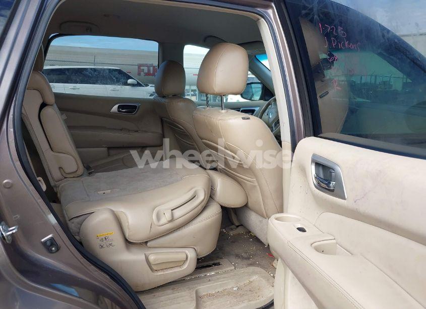 Photo 8 of 2013 Nissan Pathfinder SL (VIN 5N1AR2MN3DC682156)