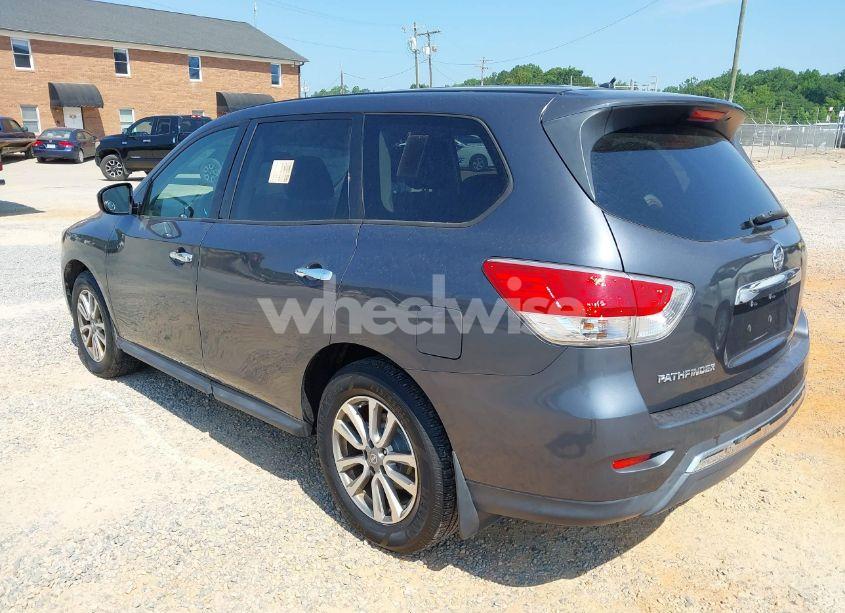 Photo 3 of 2014 Nissan Pathfinder S (VIN 5N1AR2MN3EC643083)