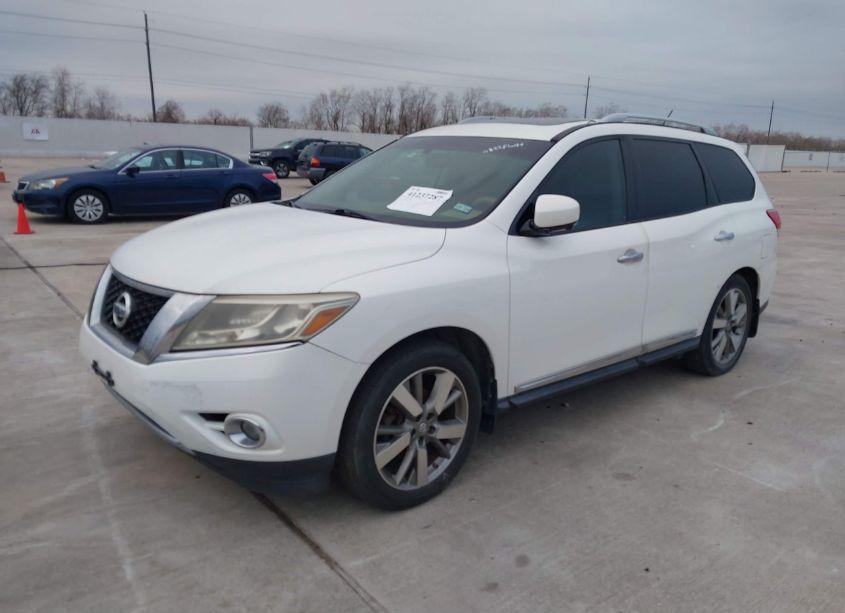 Photo 2 of 2014 Nissan Pathfinder PLATINUM/S/SL/SV (VIN 5N1AR2MN3EC677086)