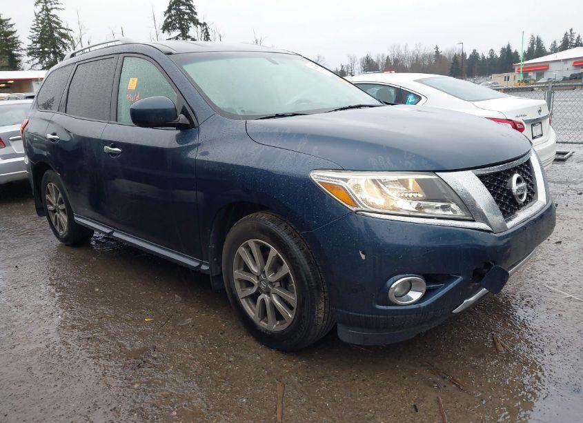 2014 Nissan Pathfinder SV (VIN 5N1AR2MN3EC681980) main photo
