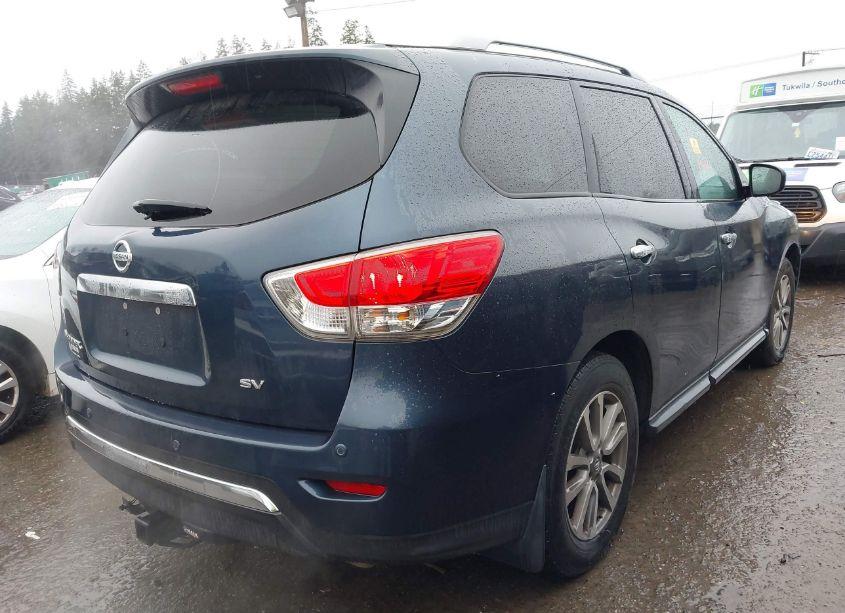 Photo 4 of 2014 Nissan Pathfinder SV (VIN 5N1AR2MN3EC681980)
