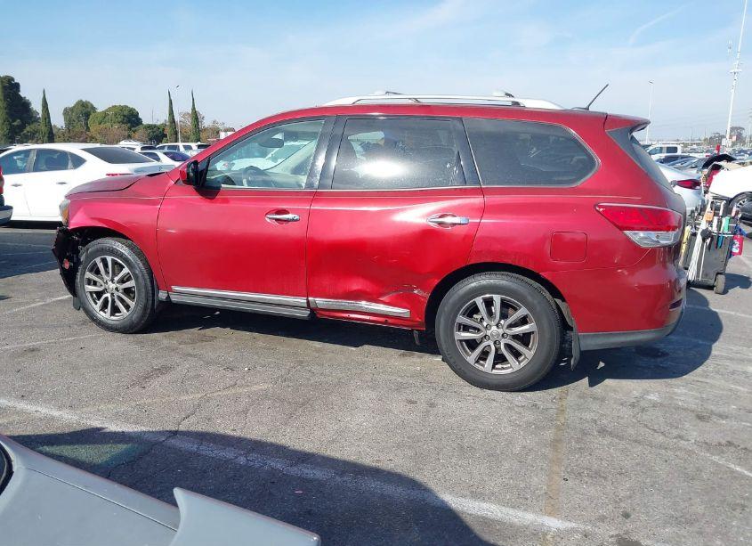 Photo 14 of 2014 Nissan Pathfinder SL (VIN 5N1AR2MN3EC682174)