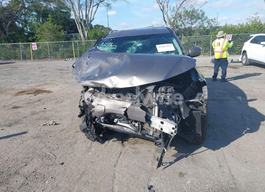 Photo 6 of 2014 Nissan Pathfinder SL (VIN 5N1AR2MN3EC688749)