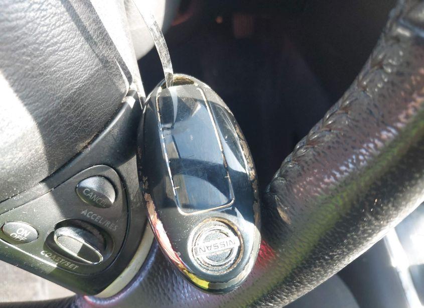 Photo 11 of 2014 Nissan Pathfinder SV (VIN 5N1AR2MN3EC695068)