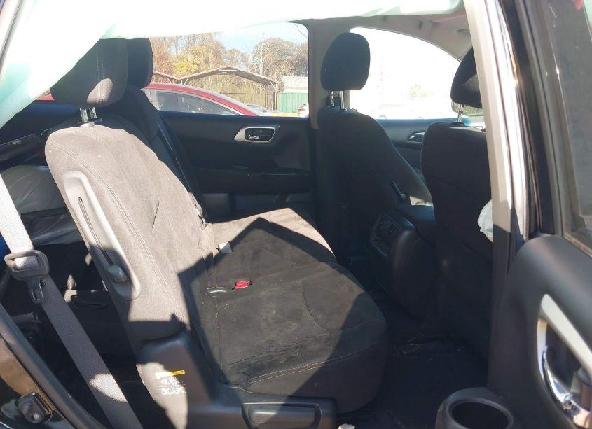 Photo 8 of 2014 Nissan Pathfinder SV (VIN 5N1AR2MN3EC695068)