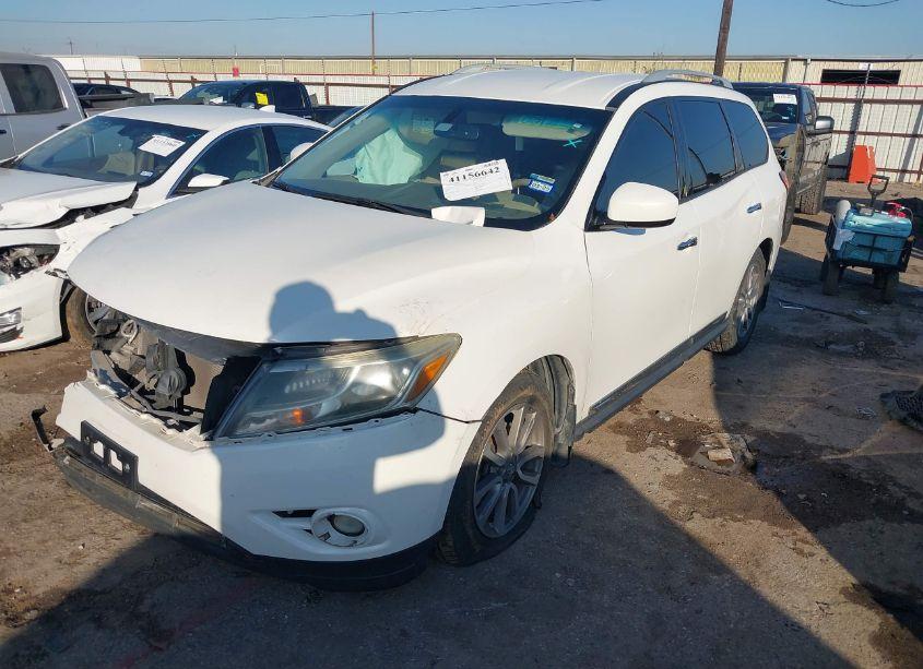 Photo 2 of 2014 Nissan Pathfinder SL (VIN 5N1AR2MN3EC703394)