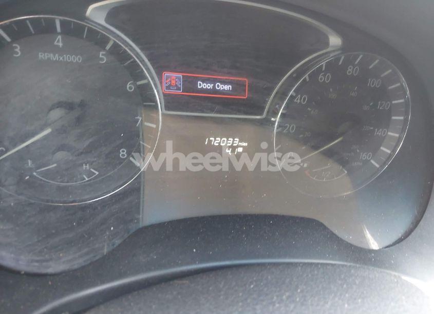 Photo 7 of 2014 Nissan Pathfinder SV (VIN 5N1AR2MN3EC723841)